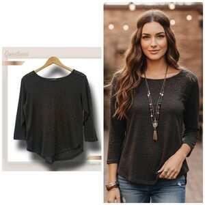 🌿Questions Women's Medium Black 3/4 Sleeves Top with Back Reverse Buttons-CUTE!